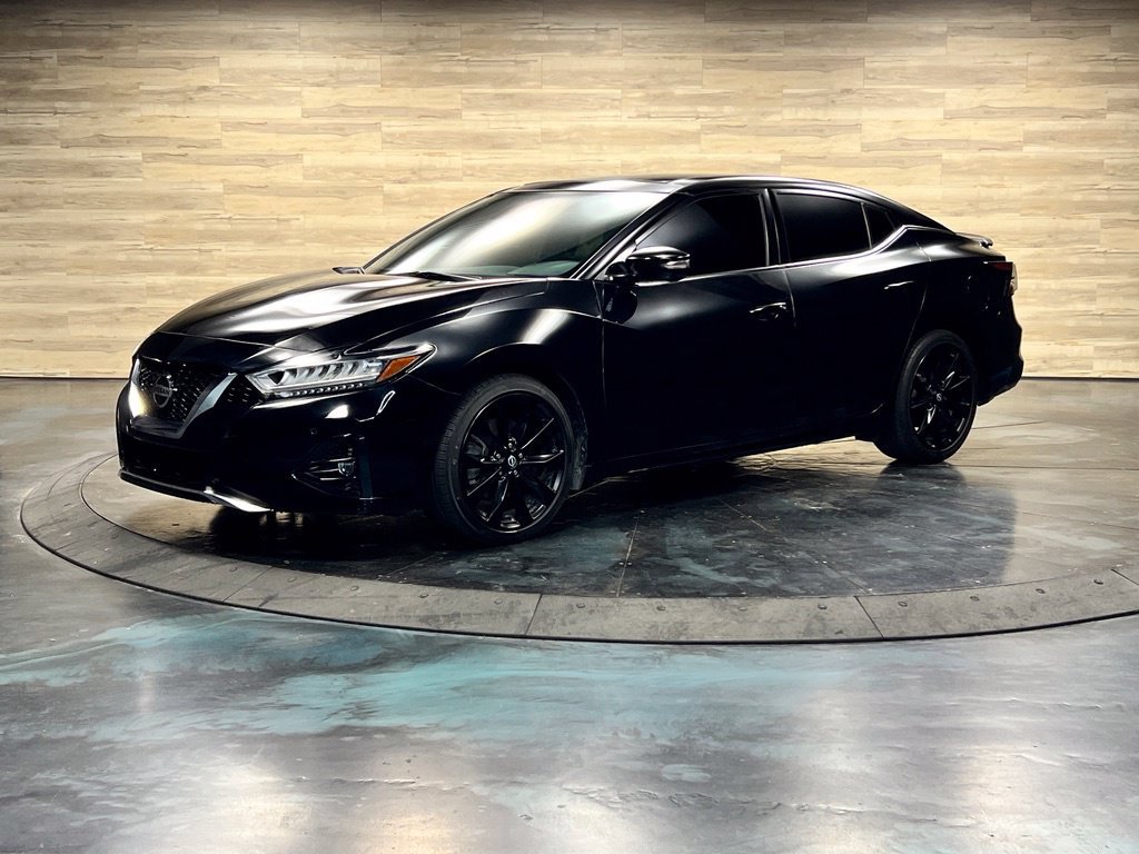Used 2023 Nissan Maxima SR w/ Sport Mat Group FWD image 5