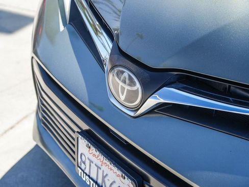 Certified 2020 Toyota Sienna LE w/ Carpet Mat Package FWD image 3