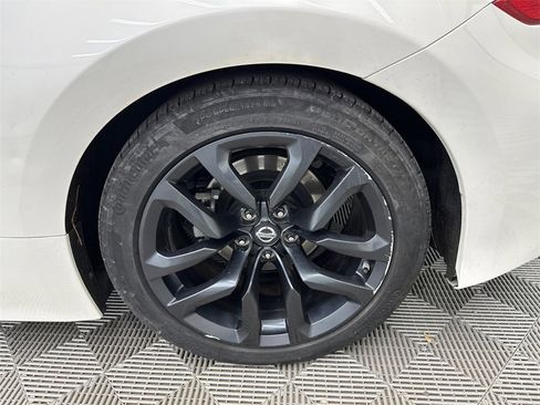 Used 2016 Nissan 370Z Coupe image 16