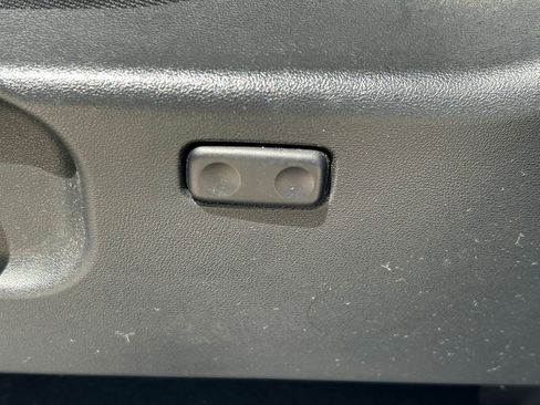 Used 2023 Toyota Tacoma SR5 image 24