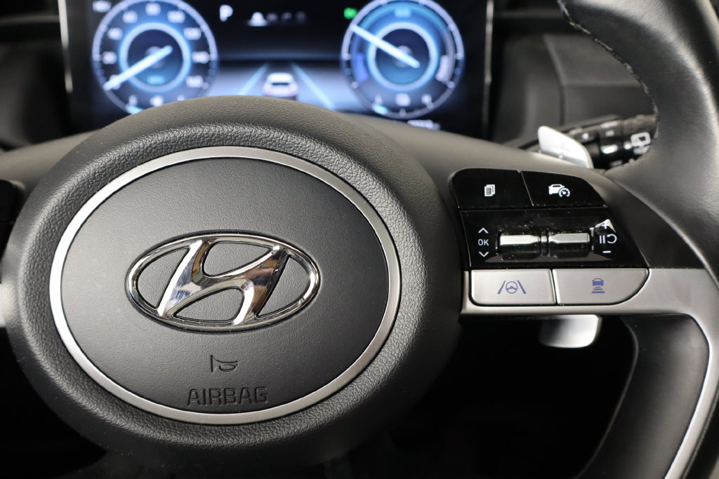 Used 2022 Hyundai Tucson Limited w/ Cargo Package AWD/4WD image 10