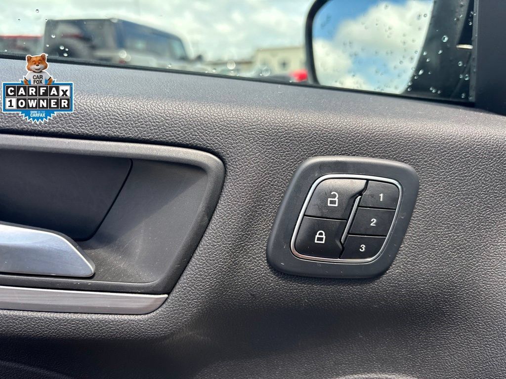 Used 2023 Ford Escape Platinum AWD/4WD image 18