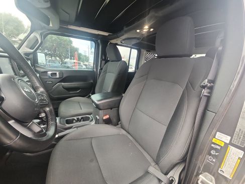 Used 2022 Jeep Wrangler Unlimited Sport w/ Sun And Sound Package AWD/4WD image 11