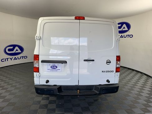 Used 2019 Nissan NV 2500 SV RWD image 4
