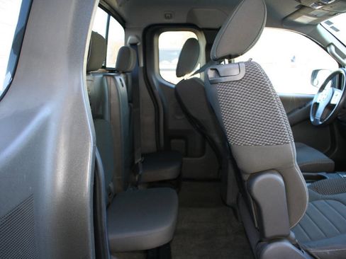 Used 2013 Nissan Frontier PRO-4X image 20