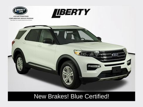 Certified 2021 Ford Explorer XLT w/ Equipment Group 202A AWD/4WD image 1