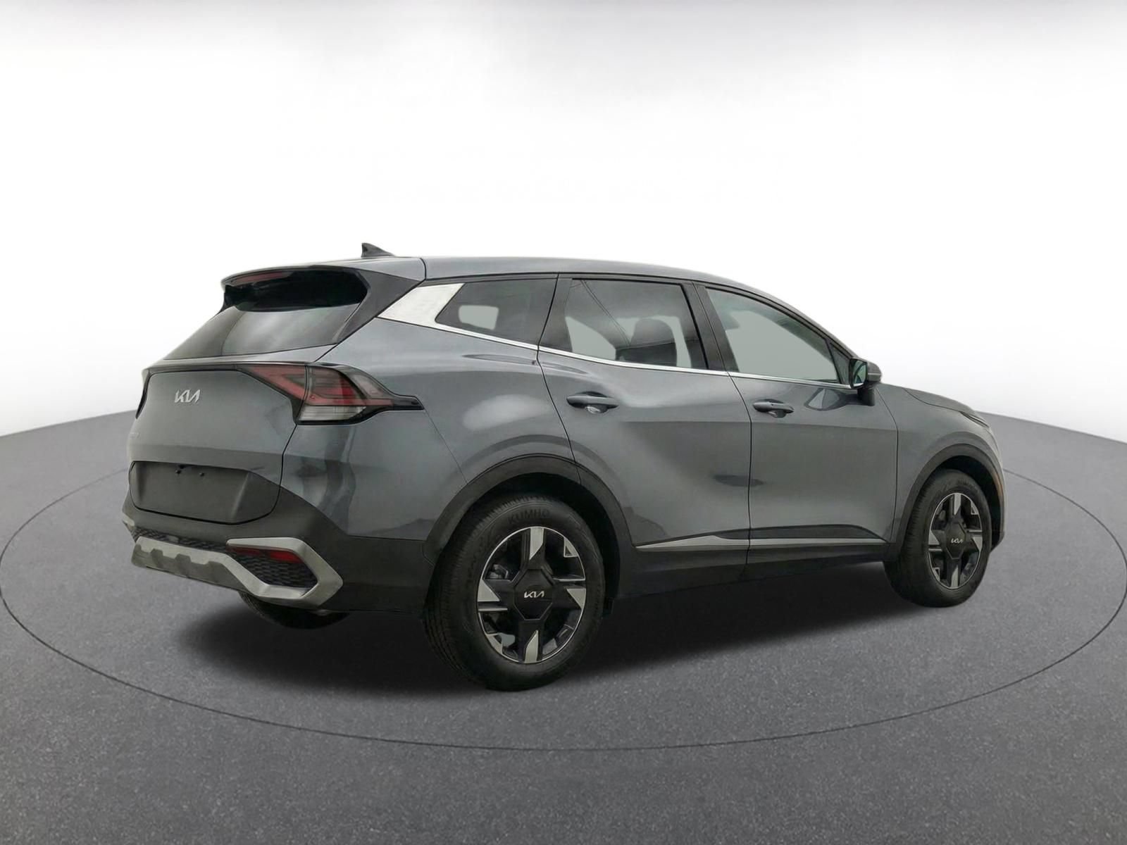 Used 2026 Kia Sportage LX FWD image 8