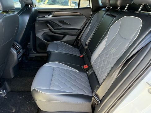 New 2026 Volkswagen Tiguan SEL R-Line AWD/4WD image 20
