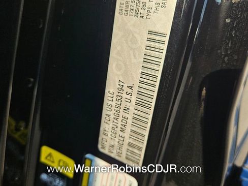 New 2025 Jeep Gladiator Sport image 17