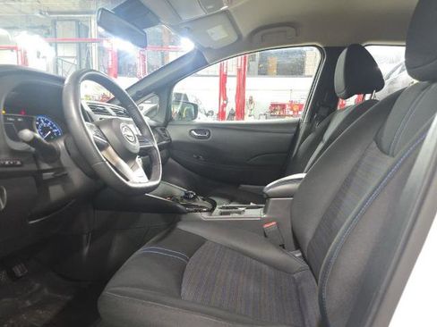 Used 2024 Nissan Leaf SV Plus image 10