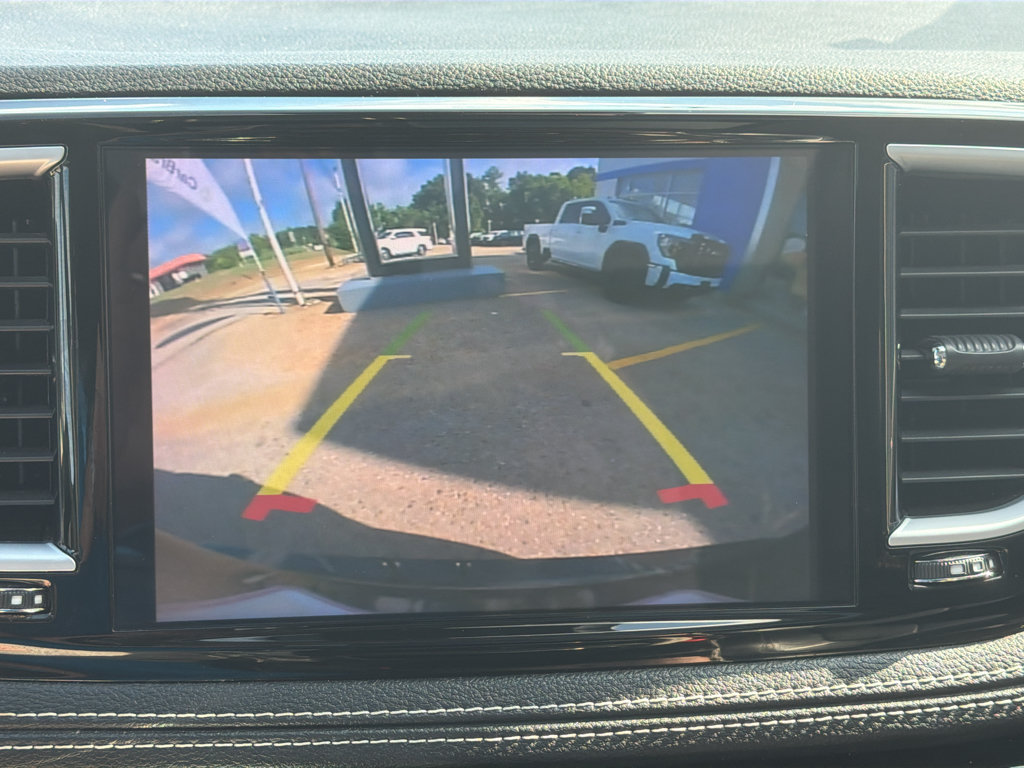 Used 2023 Chrysler Pacifica Limited FWD image 34
