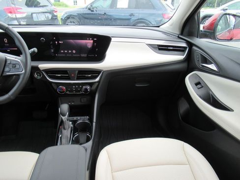 Used 2024 Buick Encore GX Sport Touring w/ Comfort Package FWD image 15