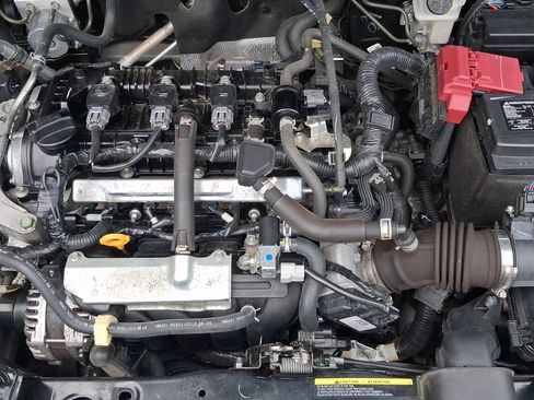 Used 2023 Nissan Kicks SR w/ SR Premium Package FWD image 29