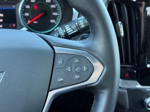 Used 2023 Chevrolet Traverse LT image 31