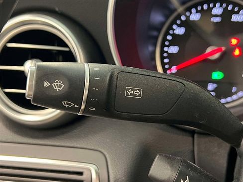 Used 2019 Mercedes-Benz C 300 4MATIC Sedan image 23