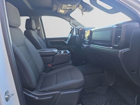 Used 2025 Chevrolet Silverado 2500 LT AWD/4WD image 17