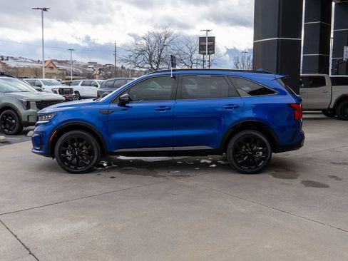 Used 2023 Kia Sorento SX image 4