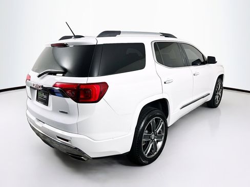 Used 2019 GMC Acadia Denali image 9