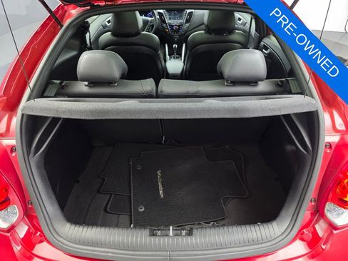Used 2016 Hyundai Veloster Turbo w/ Option Group 04 FWD image 15
