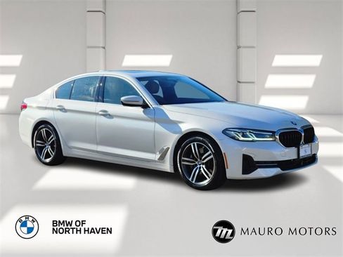 Certified 2022 BMW 530i xDrive 530i xDrive image 1