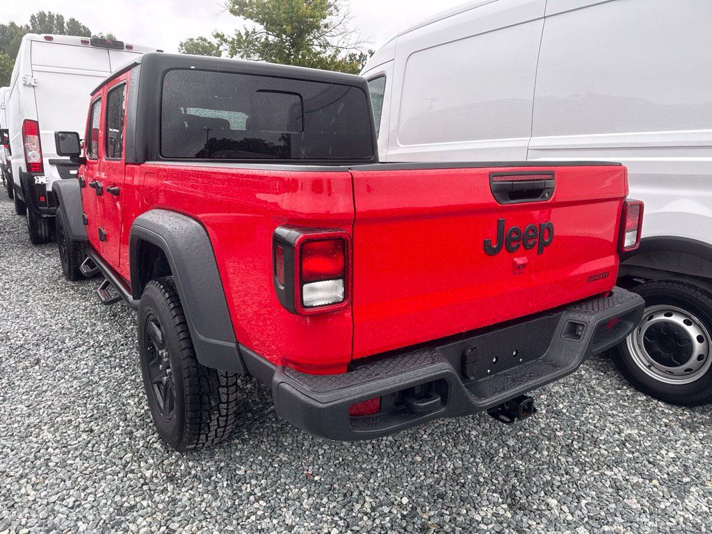 Used 2020 Jeep Gladiator Sport w/ Quick Order Package 24S AWD/4WD image 4
