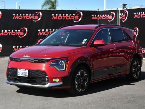 Used 2023 Kia Niro Wind FWD image 3
