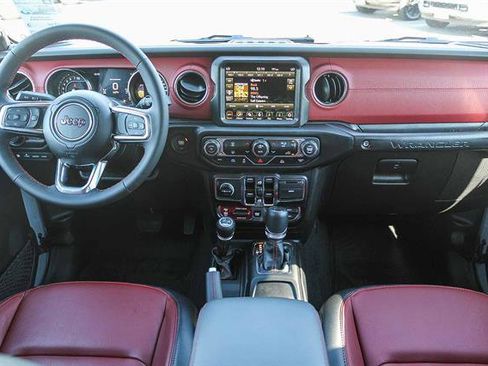 New 2023 Jeep Wrangler Unlimited Rubicon 4xe image 13