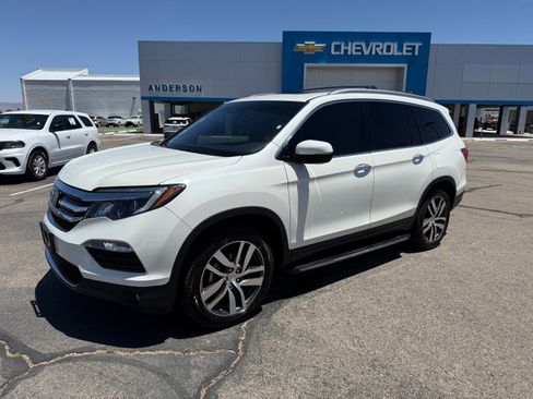 Used 2017 Honda Pilot Elite image 1