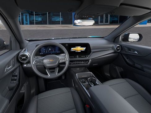 New 2026 Chevrolet Equinox LT w/ Convenience Package II image 15