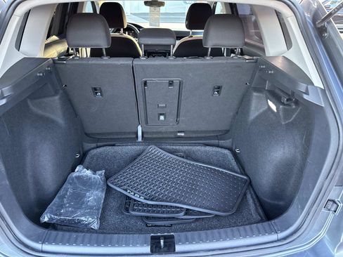 Certified 2025 Volkswagen Taos S image 5