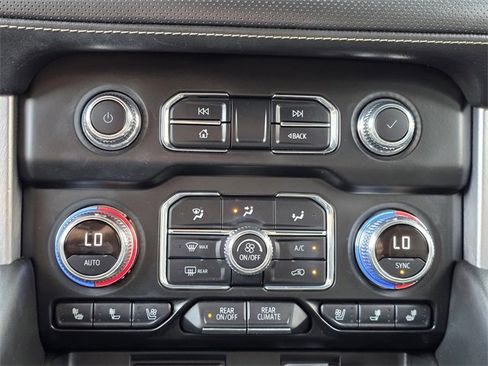 Used 2022 GMC Yukon SLT image 14