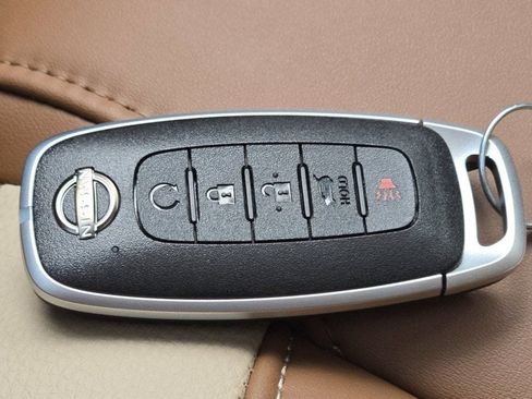 New 2026 Nissan Pathfinder Platinum AWD/4WD image 22