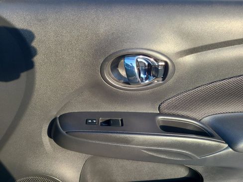 Used 2017 Nissan Versa SV image 21