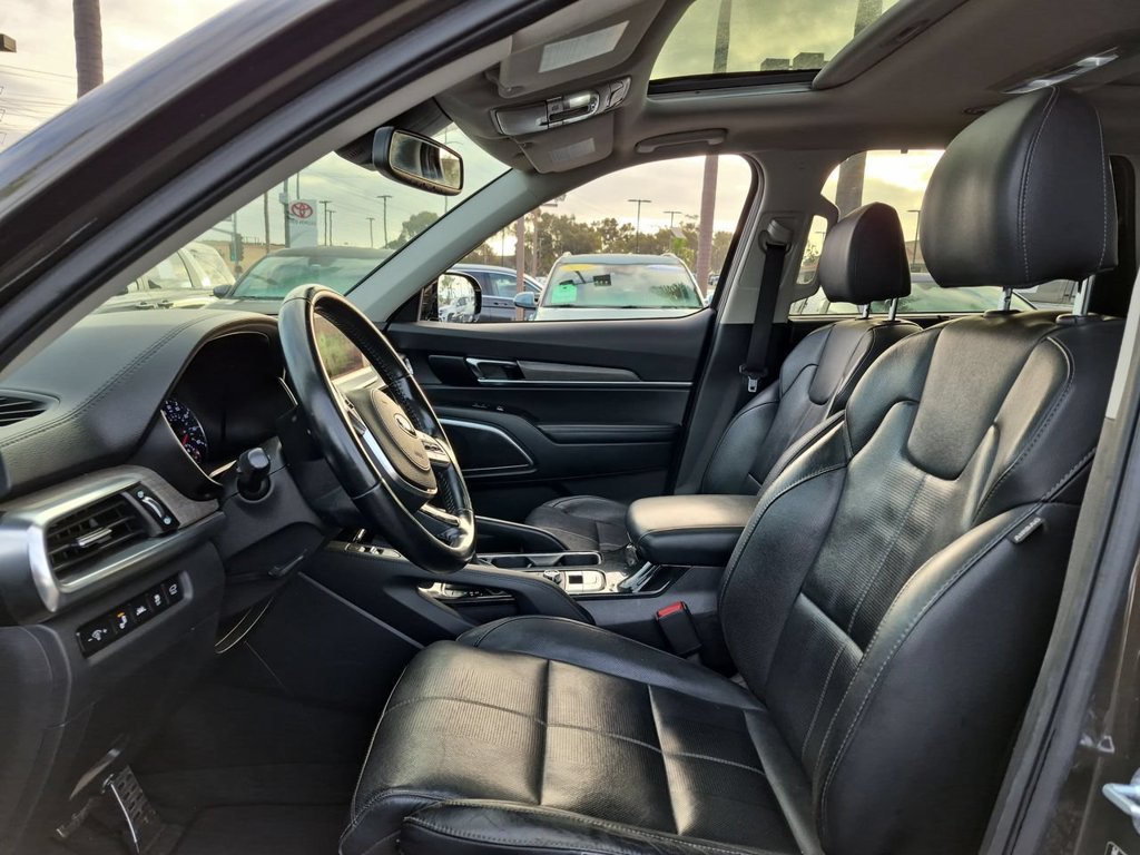Used 2020 Kia Telluride SX w/ Towing Package FWD image 20