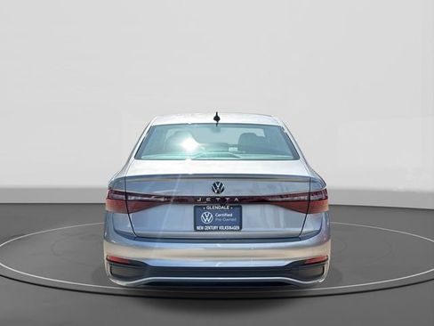 Certified 2025 Volkswagen Jetta S image 4