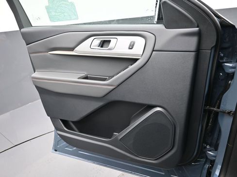 New 2026 Ford Explorer Active image 15