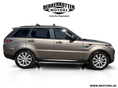 Used 2017 Land Rover Range Rover Sport HSE AWD/4WD image 2