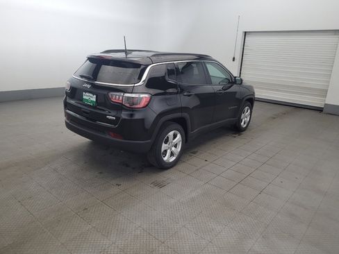 Used 2020 Jeep Compass Latitude FWD image 9