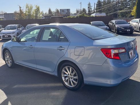 Used 2013 Toyota Camry LE FWD image 5