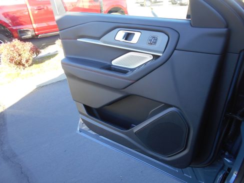 New 2026 Ford Explorer ST w/ Sun And Sound Package image 39