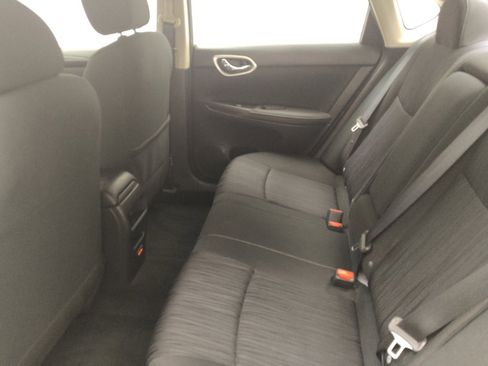 Used 2019 Nissan Sentra SV w/ Special Edition Package image 18