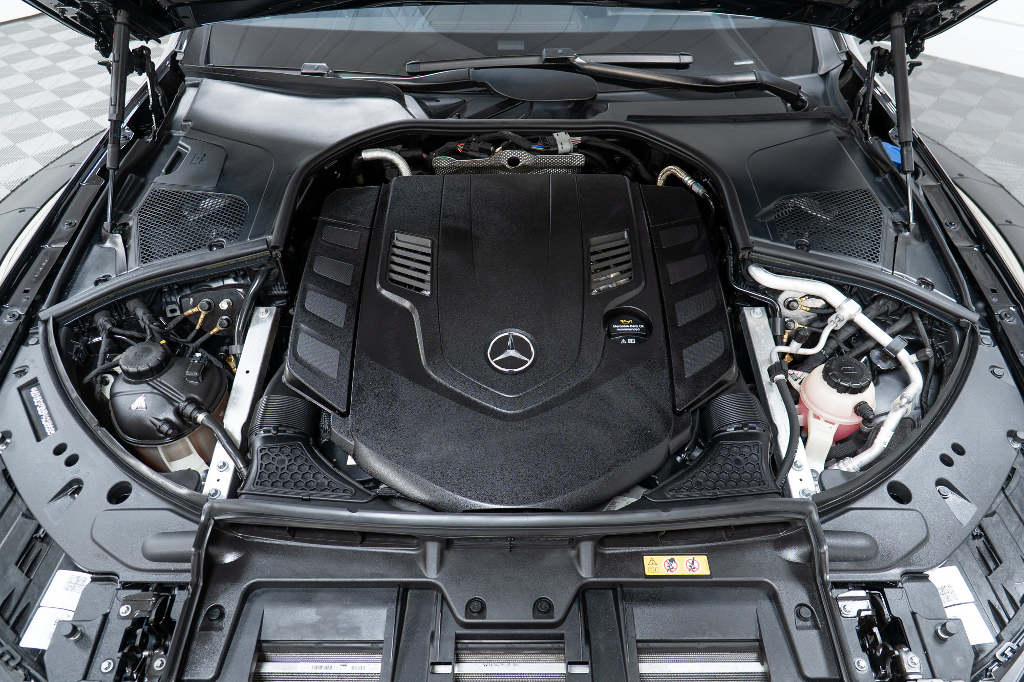 Certified 2023 Mercedes-Benz S 580 4MATIC Sedan w/ AMG Line image 9
