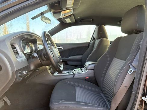 Used 2023 Dodge Charger SXT image 8