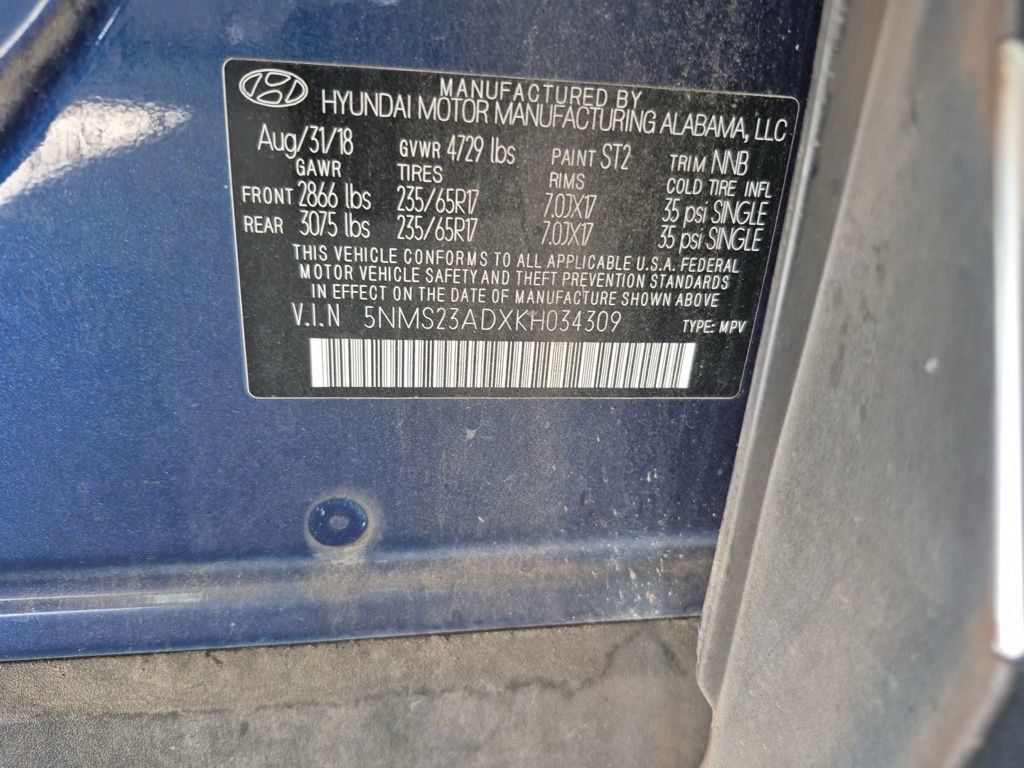 Used 2019 Hyundai Santa Fe SE FWD image 2