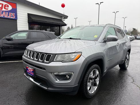 Used 2020 Jeep Compass Limited image 2