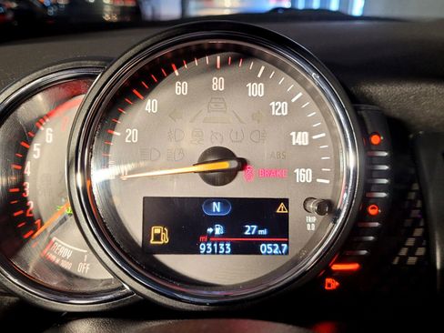 Used 2015 MINI Cooper S image 27