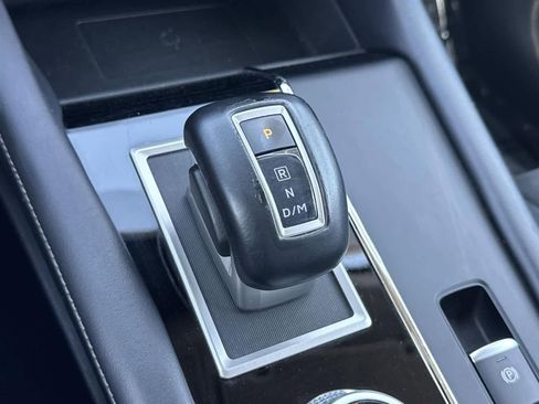 Used 2024 Mitsubishi Outlander SE image 14