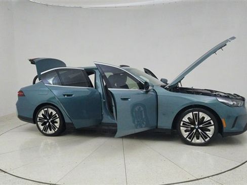 Used 2026 BMW 540i xDrive 540i xDrive image 71