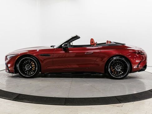 Used 2022 Mercedes-Benz SL 63 AMG 4MATIC w/ AMG Aerodynamic Package image 5