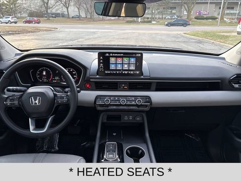 Used 2023 Honda Pilot Touring image 12